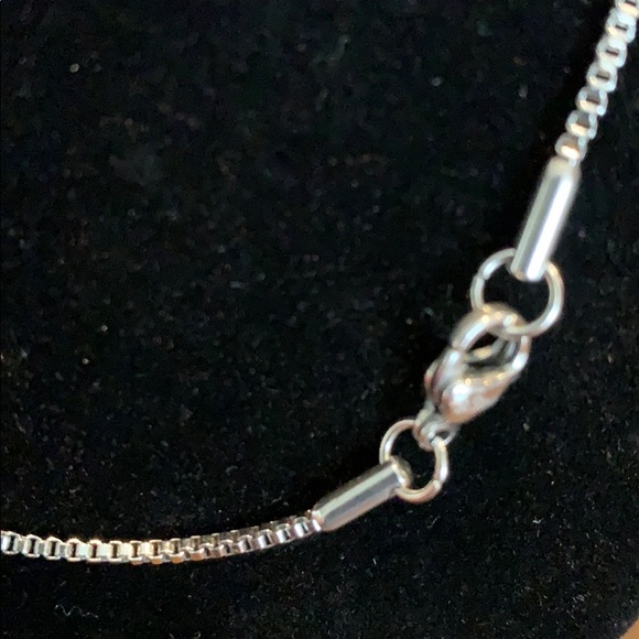 Silver Box Chain - Picture 2 of 3
